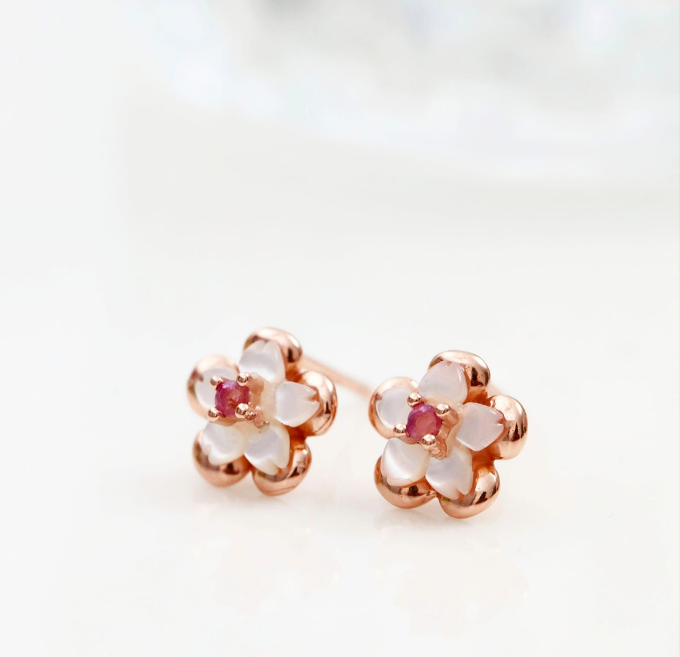 Dainty Sakura Stone Stud Rose Gold Plated (S925) – 5ive Letters
